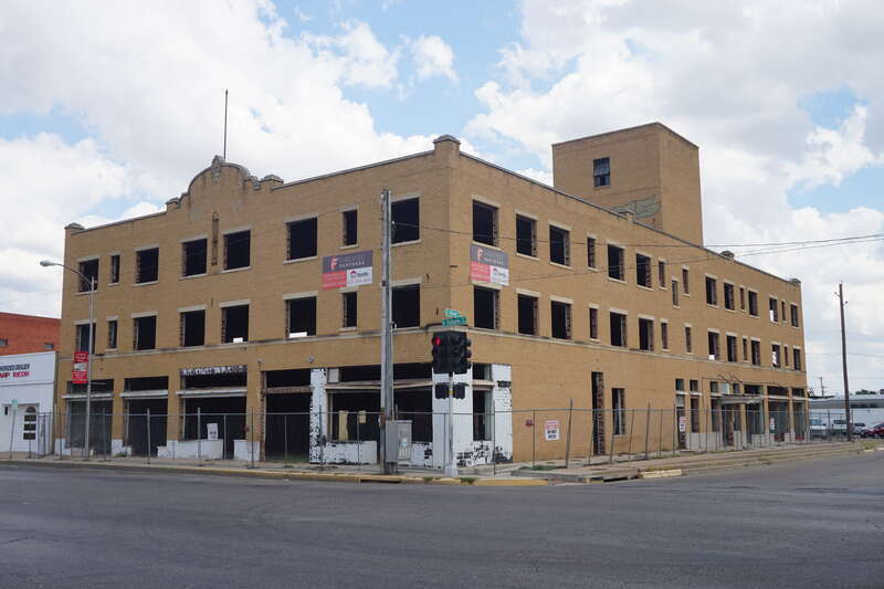 The former Roosevelt Hotel in San Angelo, Texas (United States).