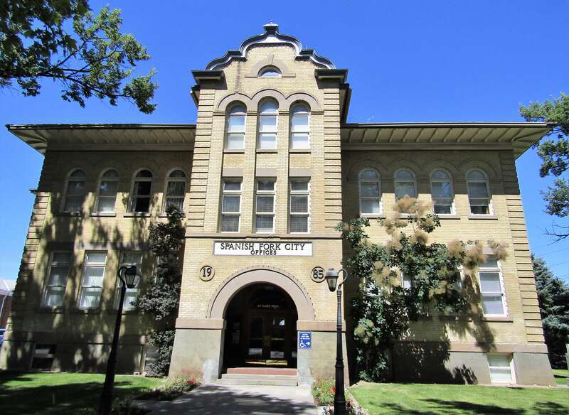 Office building at 40 S Main St, Spanish Fork, UT 84660.