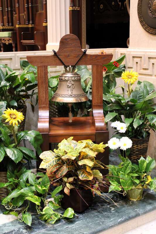 Interior of Cathedral Basilica of St. Peter in Chains in Cincinnati, Ohio.