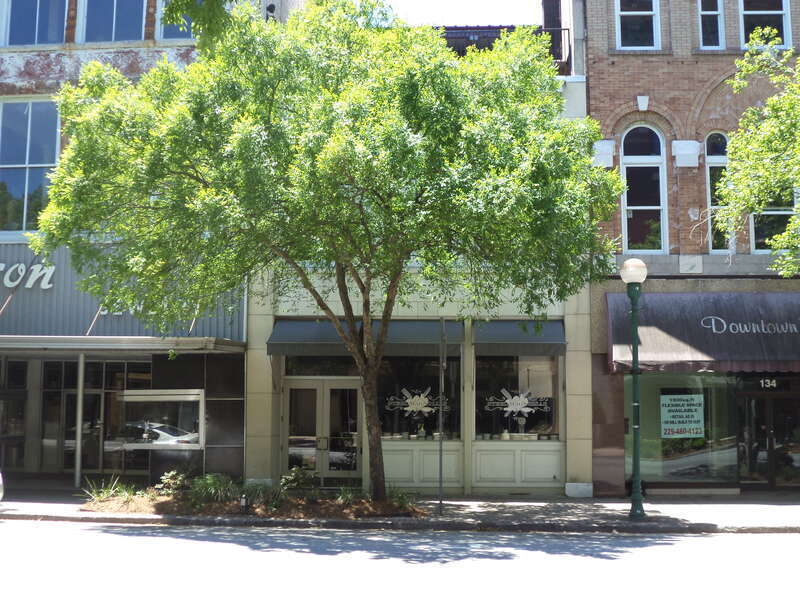 Steel Magnolias, 132 N Patterson St, Valdosta, Lowndes County, Georgia