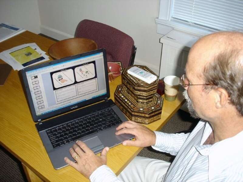 Photo credit: TeachAIDS (TeachAIDS.org)