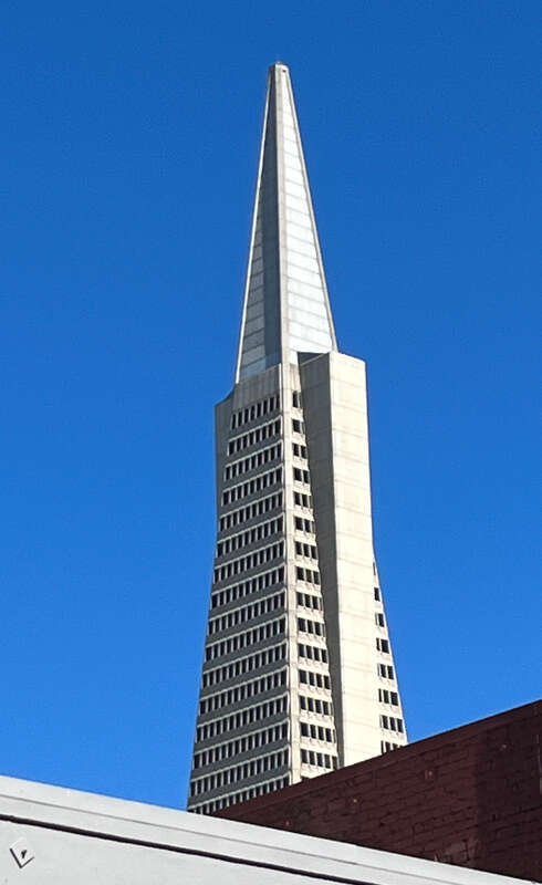 Transamerica Pyramid from Grant Avenue (July 2022)