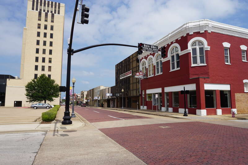 Erwin Street in Tyler, Texas (United States).