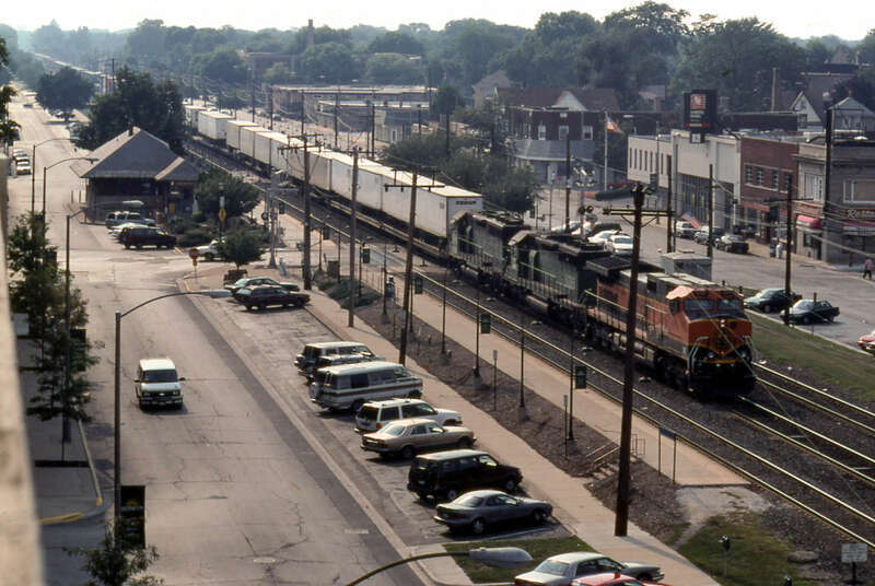 19990905 18 BNSF Berwyn, IL