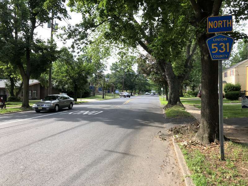 View north along Union County Route 531 (Park Avenue) at South End Parkway in Plainfield, Union County, New Jersey