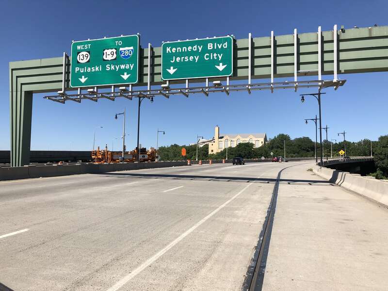 View west along New Jersey State Route 139 at the exit for Kennedy Boulevard and Jersey City in Jersey City, Hudson County, New Jersey