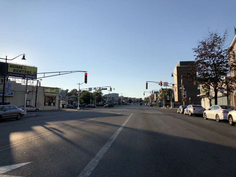 View west along Essex County Route 506 Spur (Bloomfield Avenue) at Essex County Route 658 (Park Avenue), Crittenden Street and Dr. Martin Luther King Junior Boulevard in Newark, Essex County, New Jersey