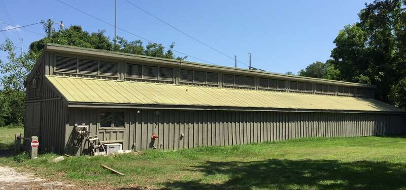The City of Charleston used to keep the horses for its police department in stables located at 32 Mary Murray Blvd. on the northern edge of Hampton Park.