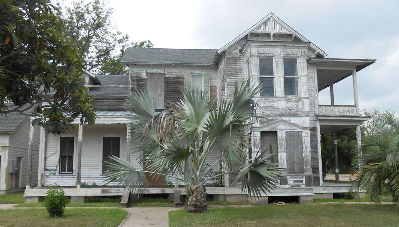 401 North Liberty Street, Victoria, Texas