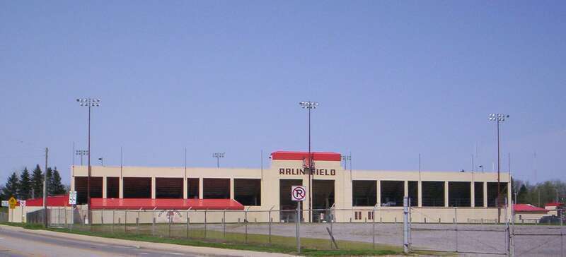 This photograph of Arlin Field (Mansfield Tygers' Stadium) is located on West 4th Street near the North Trimble Road intersection (just west of Mansfield Senior High School) in Mansfield, Ohio. 


Camera location40° 45′ 49.28″ N,