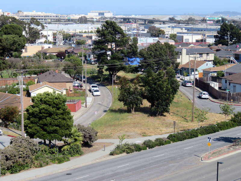 Bayshore Circle viewed from the San Bruno station garage in June 2018. The curved streets lie on what was a wye between the Ocean View Branch and the Bayshore Cutoff.