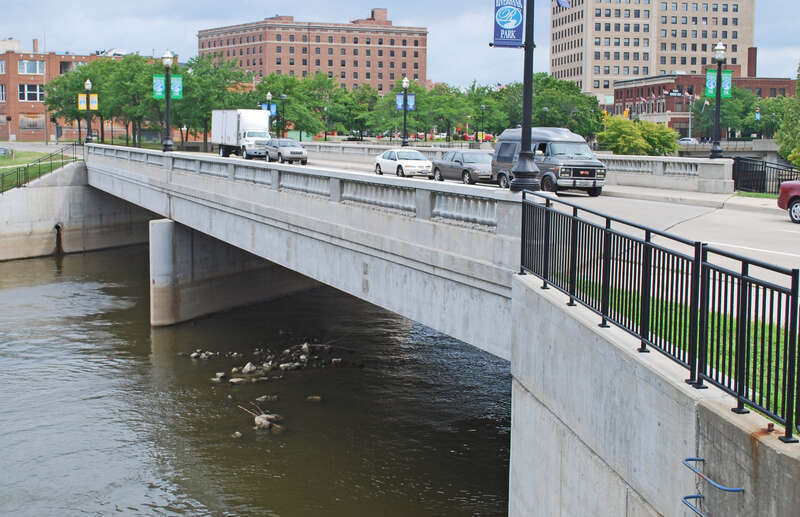 Beach-Garland St-Flint River Bridge, Flint MI