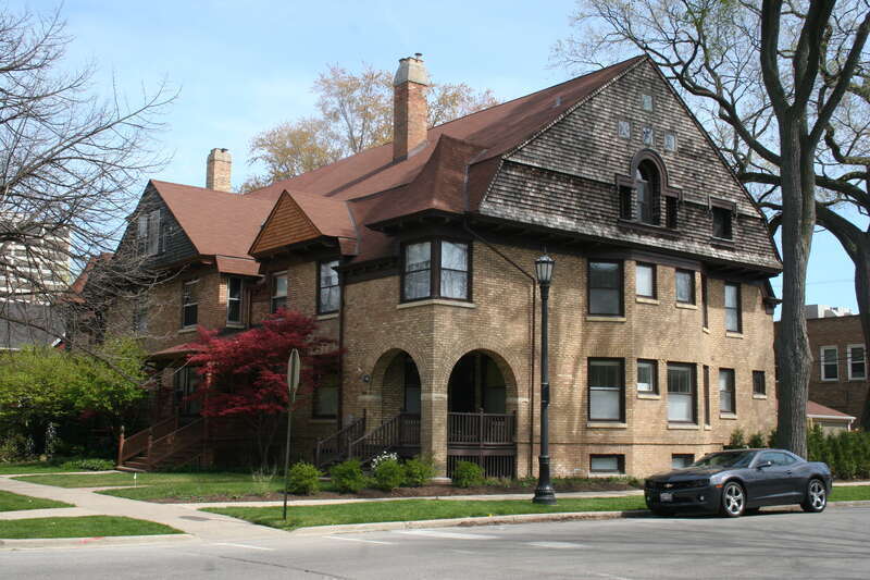 Building at 1401-1407 Elmwood Avenue, Evanston, IL