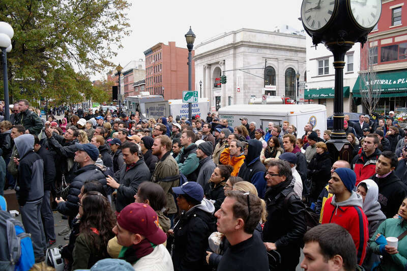 The update drew quite a crowd.