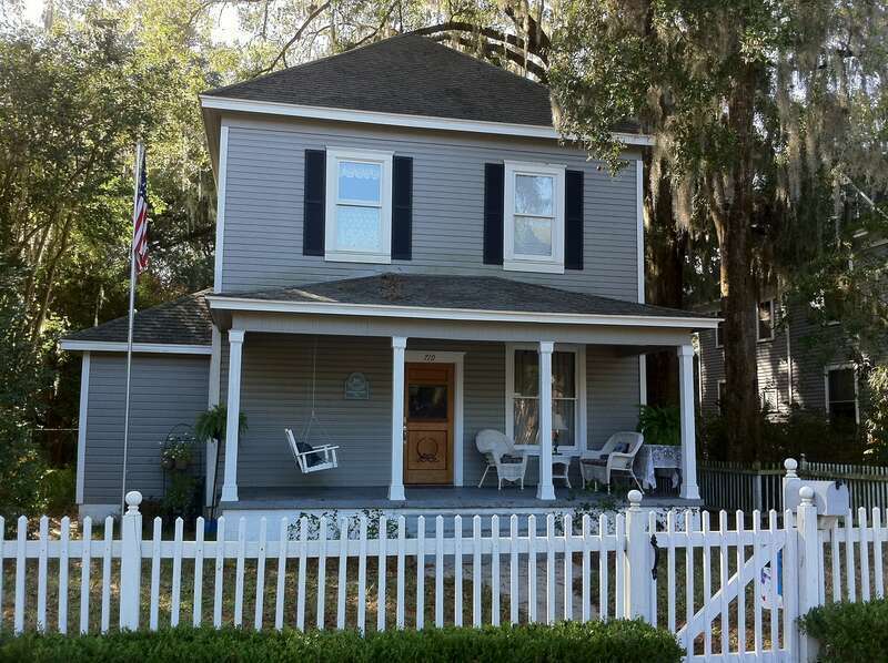 Denham House (1901), 719 Southeast 2nd Avenue, Gainesville, Florida.