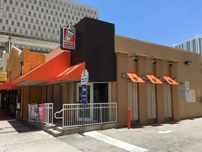 Dunkin Donut Downtown Miami