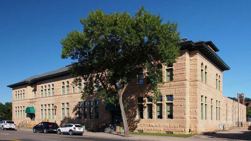 Federal Courthouse &amp;amp; Post Office, 401 S 2nd St, Mankato, Minnesota, USA.  Viewed from the west.





This is an image of a place or building that is listed on the National Register of Historic Places in the United States of America. Its