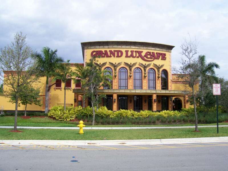 Grand Lux Cafe, Sunrise FL
