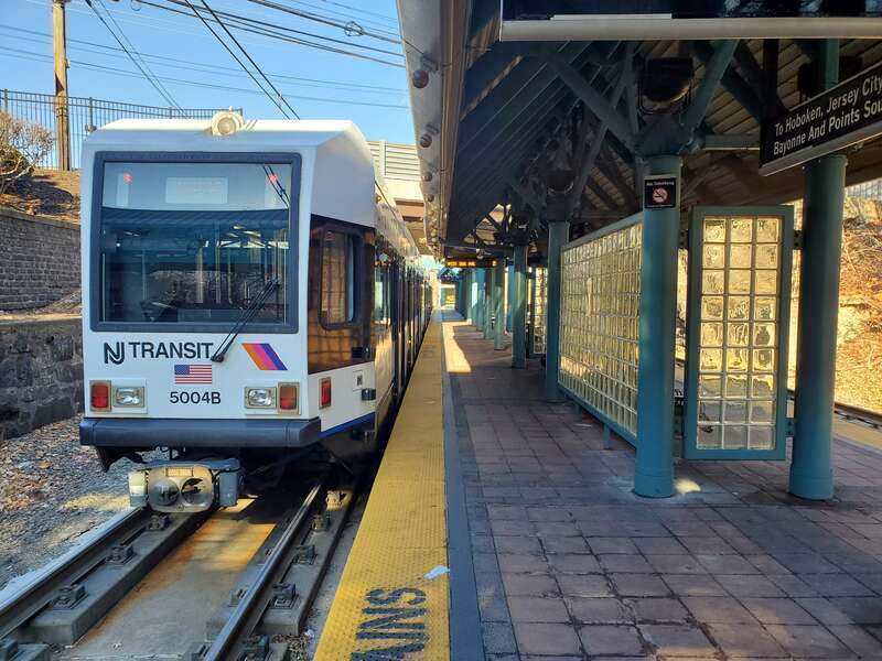 An HBLR train at Tonnelle Avenue station in December 2024