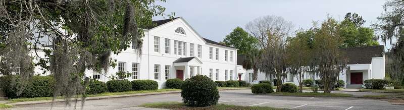 Holy Trinity Episcopal Church, 95 Folly Road, Charleston, South Carolina