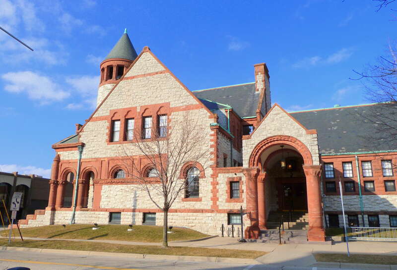 The historic Hoyt Library building (built 1890), located at 505 Janes Avenue in Saginaw, Michigan, United States, is listed as a contributing (&quot;pivotal&quot;) resource in the Saginaw Central City Historic Residential District. The historic district is