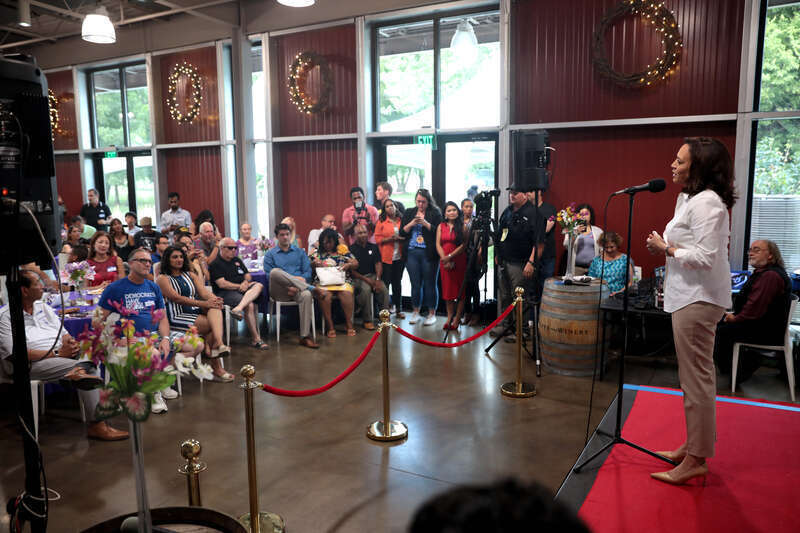 U.S. Senator Kamala Harris speaking with attendees at a fundraiser hosted by the Iowa Asian and Latino Coalition at Jasper Winery in Des Moines, Iowa.

Please attribute to Gage Skidmore if used elsewhere.