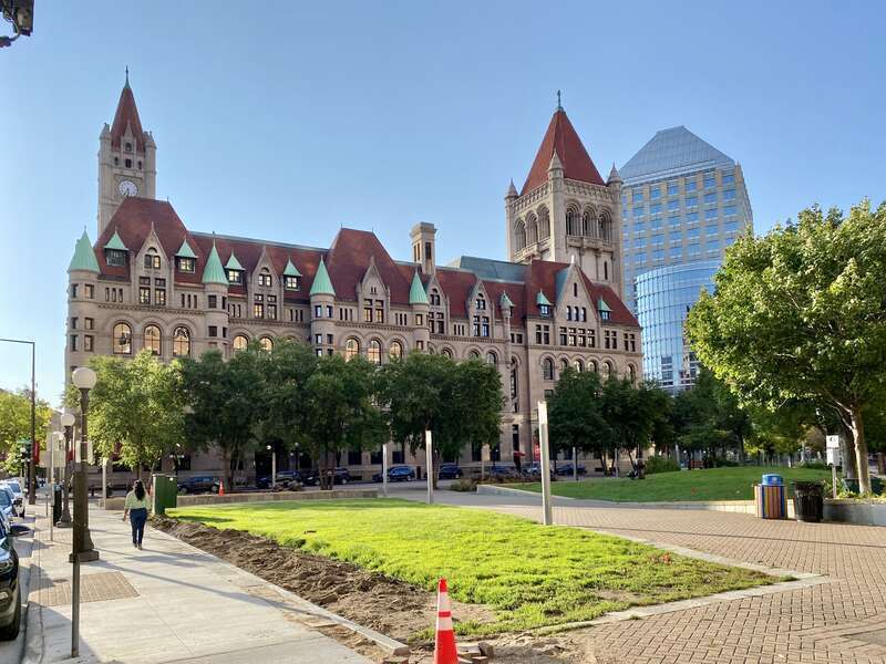 Built between 1894 and 1902, this Richardsonian Romanesque-style granite building was designed by Willoughby J. Edbrooke to serve as the United States Post Office, Courthouse, and Custom House for St. Paul.  The building occupies an entire city block