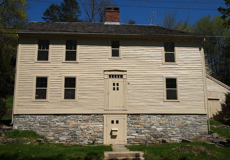 Connecticut - New London County - Norwich
National Register of Historic Places #70000727 NRIS
2011 May 01 at 377 Washington St, view E
edit: tilt, crop, resize

Private residence