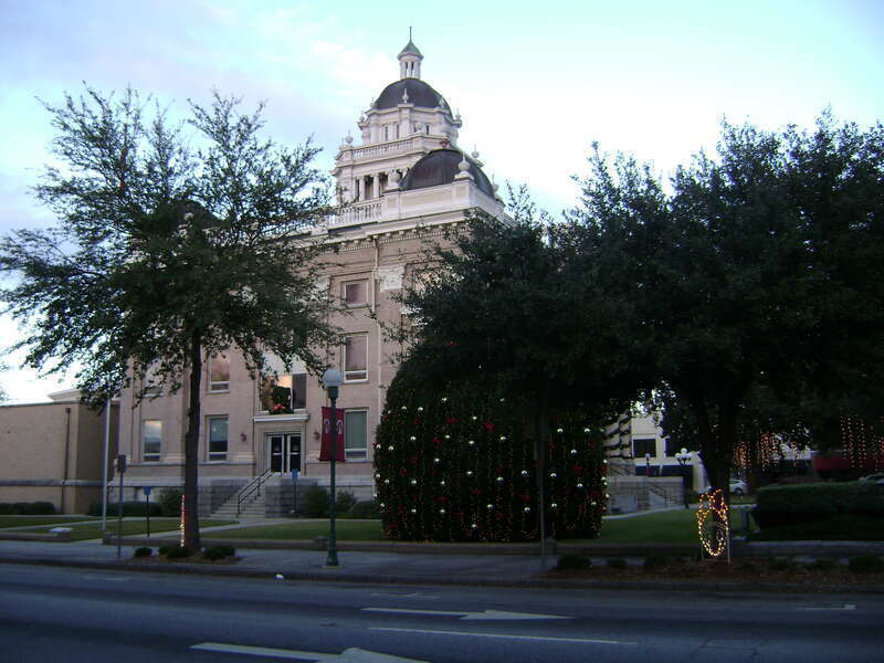 Lowndes County Courthouse, Christmas 2012 5