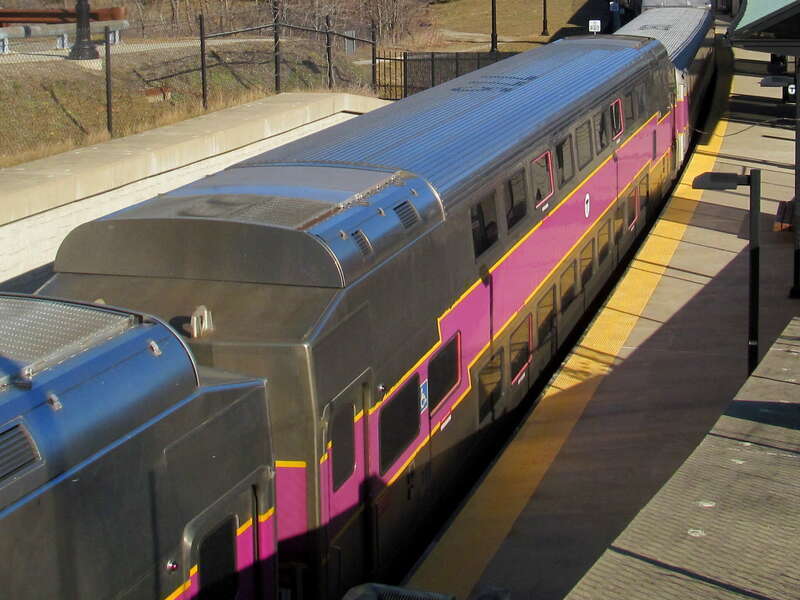 An outbound train at East Braintree/Weymouth Landing station in January 2017
