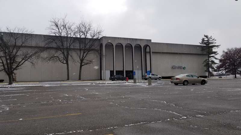 Macy's - Washington Square Mall Indianapolis, IN November 2018 - 32855855348