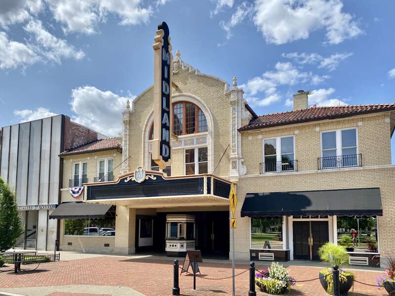 Built in 1928, this Mediterranean Revival-style theater served as a movie theater for half a century, closing in 1978.  The theater mostly sat vacant until 1992, when it was purchased by Dave Longaberger and The Longaberger Company and subsequently