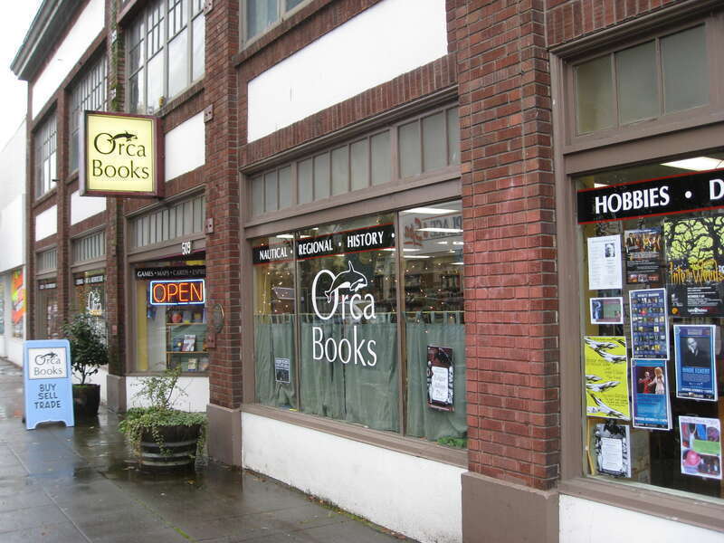 A fine used and new bookshop in Olympia

sea 032