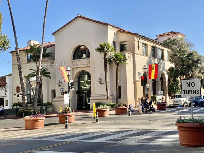 Built in 1910, this Spanish Colonial Revival-style building houses a branch of Pacific Premier Bank, and is a rare surviving building from before the 1925 Santa Barbara Earthquake in Downtown Santa Barbara.  The building is characteristic of the