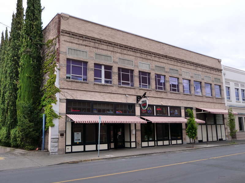 The historic Palm Building (built 1902), located at 107 East Main Street in Medford, Oregon, United States, is listed as a contributing resource in the Medford Downtown Historic District. The historic district is listed on the US National Register of
