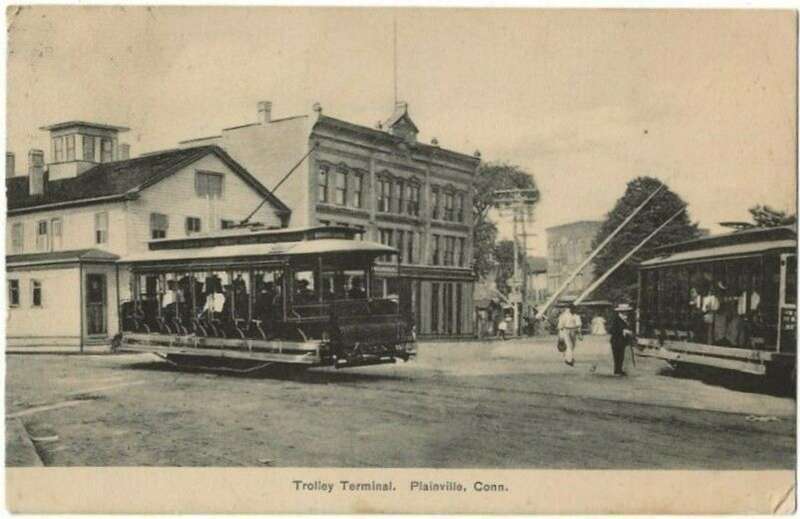 Divided back postcard of the streetcar transfer point in Plainville, Connecticut. Two Connecticut Company streetcars are in the foreground; in the background is a Bristol and Plainville car.