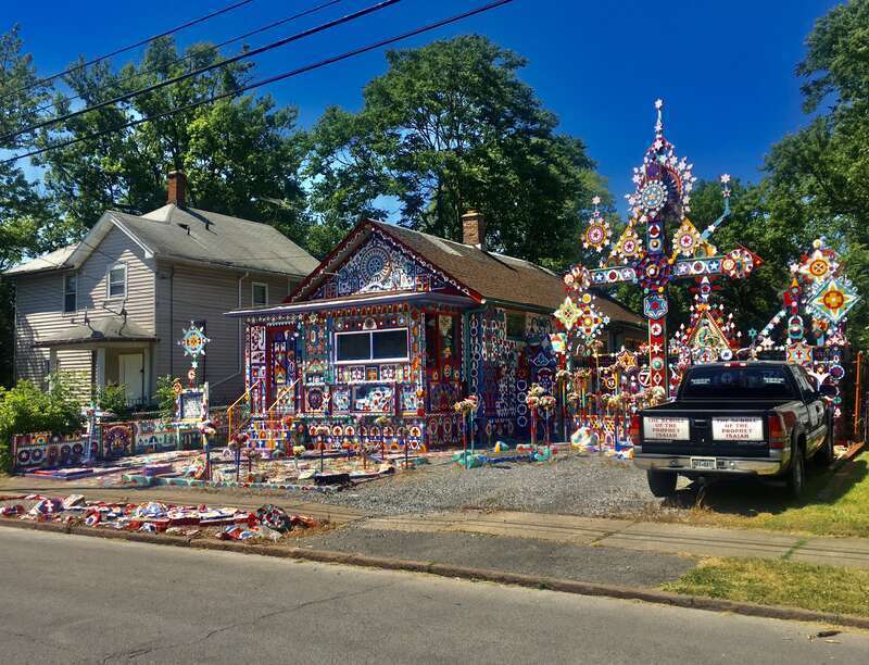 As seen in June 2020: an off-the-beaten-path local landmark in Niagara Falls, New York is the so-called Prophet Isaiah's Second Coming House, at 1308 Ontario Avenue. The house was the brainchild of Isaiah Robertson, a Jamaican-born house flipper who