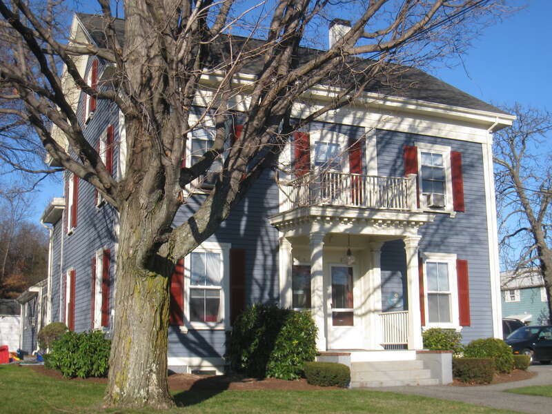 Second A. P. Cutter House, 89 Summer Street, Arlington, Massachusetts, USA. Building listed on the National Register of Historic Places.