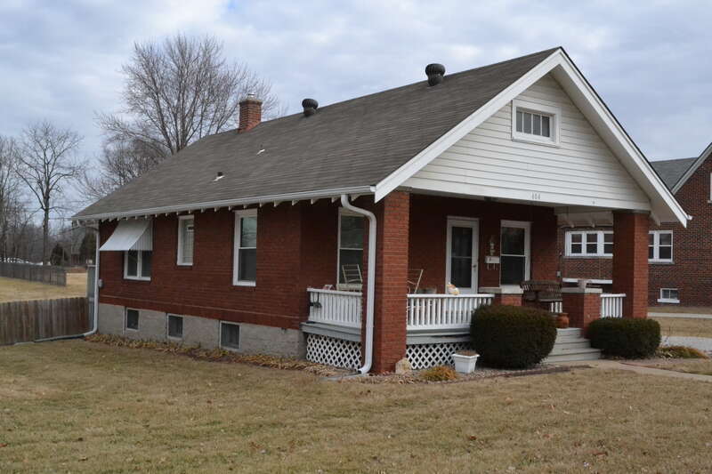 A house that contributes to the Southeast Third Street Residential Historic District