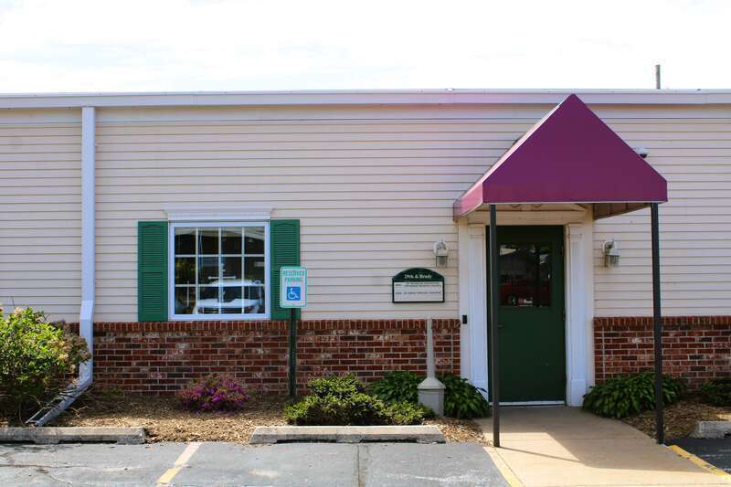 St. Nicholas the Wonderworker Antiochian Orthodox Christian Mission is a storefront ministry in Davenport. Iowa