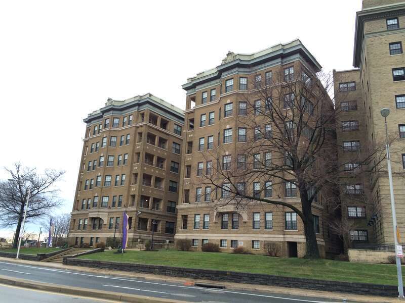 Photograph by Eli Pousson, 2015 January 4.