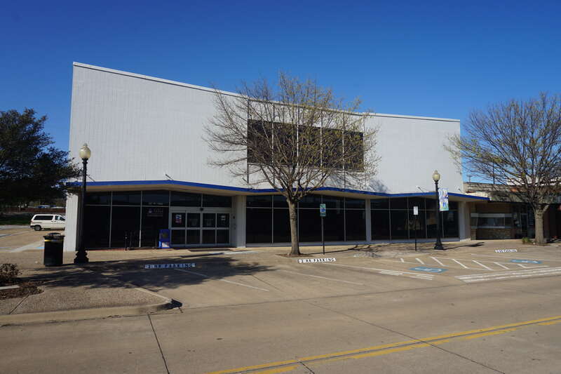 The Finance and Administration Annex on the campus of the University of Texas at Arlington in Arlington, Texas (United States).