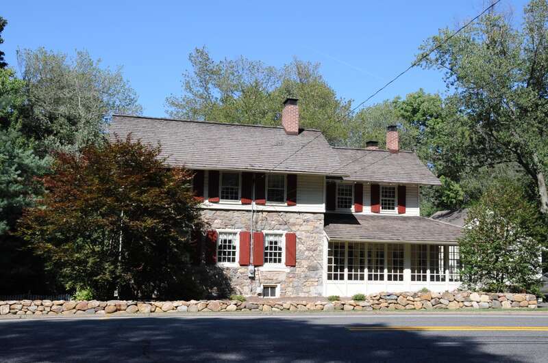 - I N THE 1700S THIS HOME WAS BUILT ON SICOMAC AVENUE. ALSO CALLED WELLSWEEP, IT IS PURPORTED TO BE THE FIRST VAN HOUTEN HOME IN THE AREA AND WAS ORIGINALLY BUILT AS A ONE-ROOM HOUSE. JOHN VAN HOUTEN WAS THE OWNER IN 1859, AND THEN THE HOUSE WENT TO