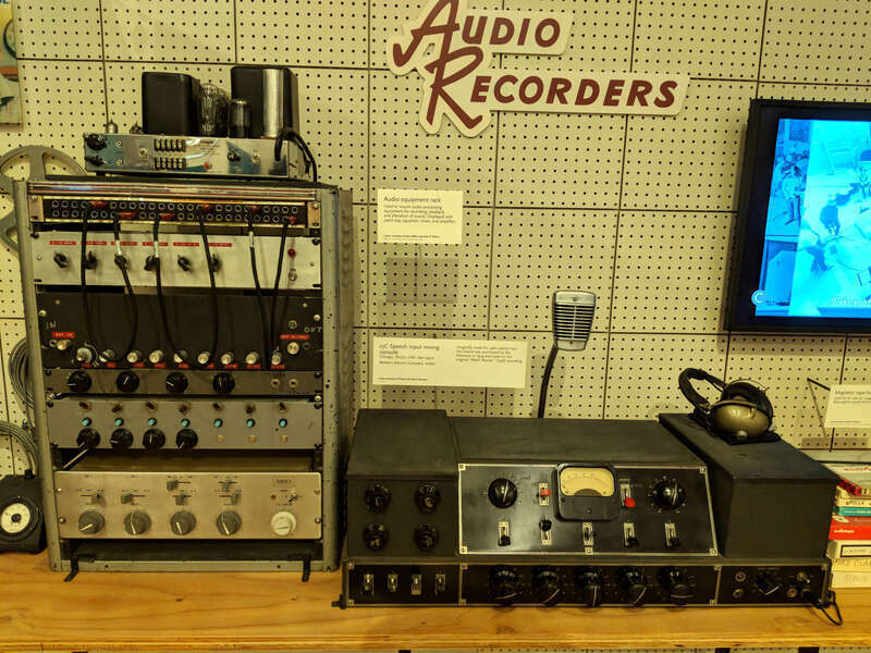 Western Electric 23C Speech input mixing console (1940s) purchased by Floyd Ramsey at Audio Recorders (studio) in 1954, &amp;amp; unknown recording studio rack - MIM Phoenix AZ (2017-12-04 14.04.59 by bobintraveling 140459)


[left rack]

Allied-Knight