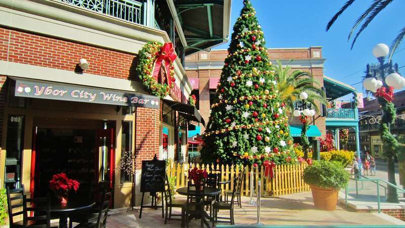 Wine Bar in Ybor City, Tampa, Florida. Beau bar à vin à Centro Ybor