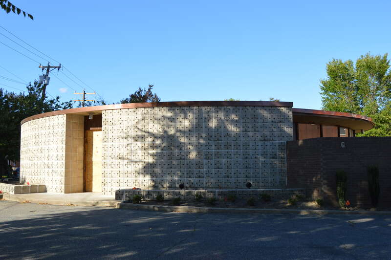 View from the south of the Higgins Doctors Office Building, located at 3540 Floyd Avenue in Richmond, Virginia, United States.  Built in 1954, it is listed on the National Register of Historic Places.