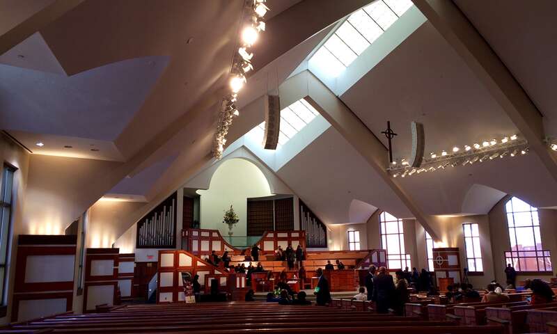Inside the modern Ebenezer Baptist Church