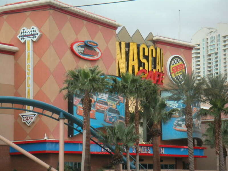 Nascar cafe'