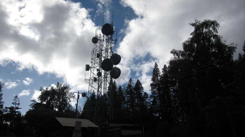The transmitter site on Puʻu Ohiʻa (Tantalus)