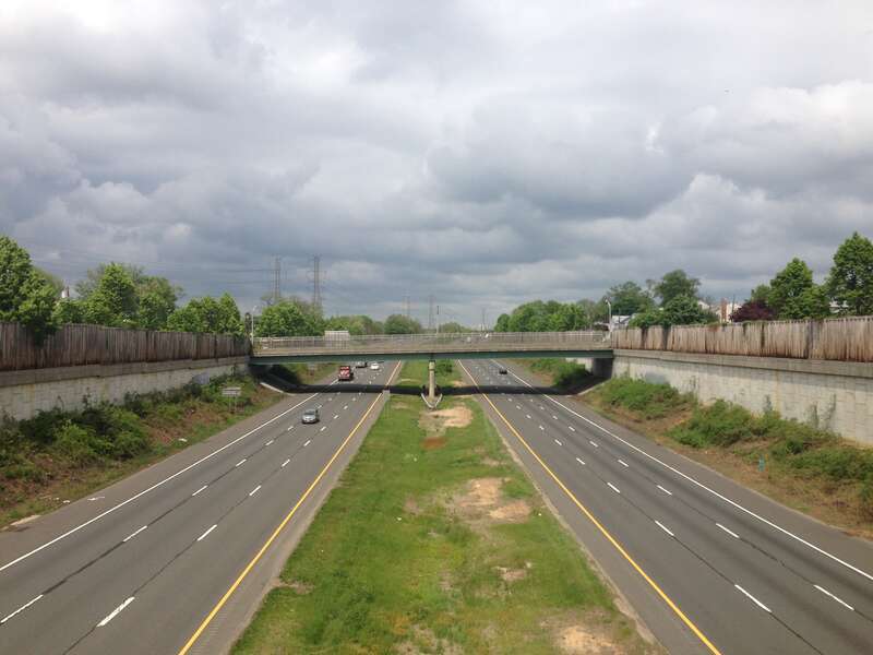View north along Interstate 295 (Camden Freeway) from the overpass for U.S. Route 206 (South Broad Street) in Hamilton Township, Mercer County, New Jersey